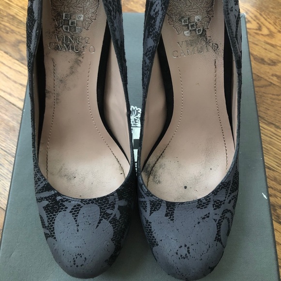 Vince Camuto Sarika Pumps - Picture 4 of 5